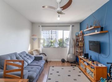 Casa · 94m² · 2 Quartos · 1 Vaga · Sobrado espaçoso com jardim frutífero e localização privilegiada no Jaraguá