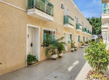 Casa · 156m² · 3 Quartos · 2 Vagas · “Viva com Charme e Tranquilidade: 156m² em Condomínio Fechado no Jardim Nosso Lar”
