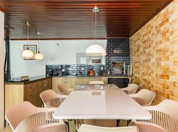 Casa · 126m² · 3 Quartos · 1 Vaga · Sobrado mobiliado com suíte, edícula e deck ensolarado — pronto para morar