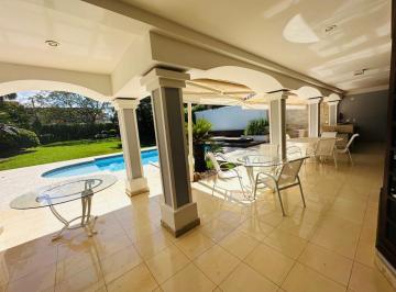Casa de 4 quartos, Brasília · Casa QI 13 MOBILIADA com 1200 m² e 4 quartos para aluguel no Lago Sul