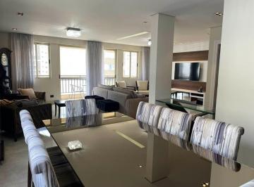 Apartamento de 3 quartos, Curitiba · Ótimo apartamento com 3 suítes e 2 vagas no Ed. Gaudium