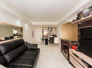 Apartamento de 3 quartos, Curitiba · Apartamento no Condomínio Casablanca - 2 quartos com suíte