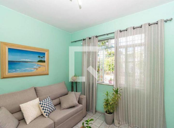 Foto do imóvel - Casa com 3 quartos, 1 suíte, varanda