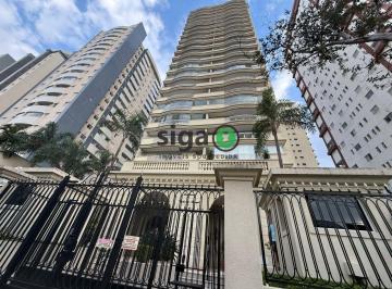 Apartamento · 174m² · 3 Quartos · 3 Vagas · Alto Padrão no Tatuapé: 174m² com Suítes Impecáveis e 3 Vagas