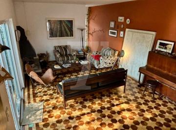 Casa · 275m² · 3 Quartos · 2 Vagas · Casa à venda na Vila Madalena.