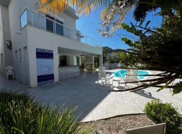 Casa · 262m² · 4 Quartos · 2 Vagas · Casa de Alto Padrão à Venda no Condomínio Costa Nova