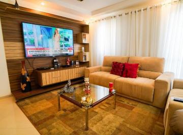 Apartamento · 118m² · 3 Quartos · 2 Vagas · Apartamento com 3 quartos à venda, 118m² - Centro