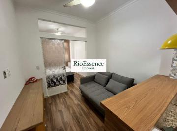 Apartamento · 33m² · 1 Quarto · Studio totalmente reformado com silencio e a tranquilidade que voce precisa em uma otima localizacao
