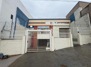 Casa · 225m² · 3 Quartos · 2 Vagas · Casa Comercial com 3 Quartos no Araés