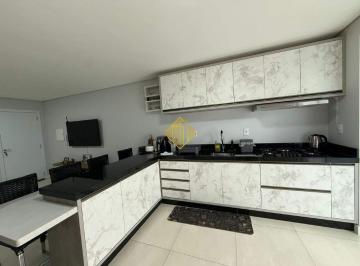 Apartamento · 76m² · 2 Quartos · 1 Vaga · Apartamento na Industrial com 1 suíte e 1 demi-suíte.