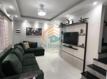 Casa · 356m² · 3 Quartos · 3 Vagas · Casa em Rua em Jardim Munhoz - Guarulhos