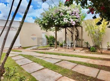 Casa · 200m² · 3 Quartos · 5 Vagas · Encontre seu novo lar no Residencial Nova Canaã! Avenida Vereda Da Cruz.