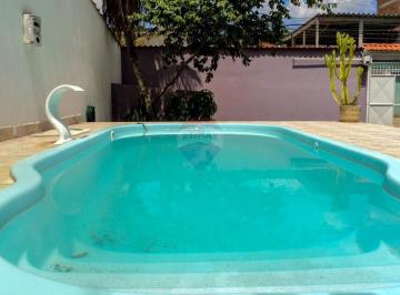 Casa · 77m² · 2 Quartos · 4 Vagas · Encantadora Casa no Novo Horizonte à Venda!
