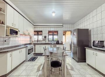 Casa · 294m² · 3 Quartos · 3 Vagas · Casa com renda à venda no Jardim Leonor, Zona Norte – Londrina/PR