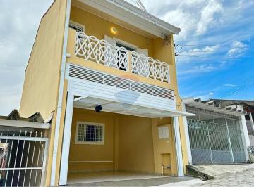 Casa · 140m² · 3 Quartos · 2 Vagas · Excelente oportunidade de investimento em localização estratégica