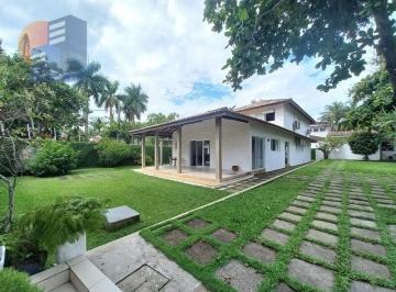 Casa · 280m² · 4 Quartos · 8 Vagas · Seu Refúgio no Guarujá: Casa 4 Dorms com Amplo Quintal e Casa de Caseiro