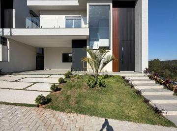 Casa · 236m² · 4 Quartos · 4 Vagas · Casa com 04 suítes à Venda no Condomínio Mosaico Essence, Mogi das Cruzes/SP