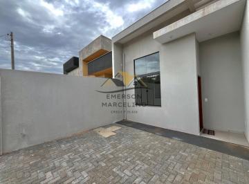 Casa · 75m² · 3 Quartos · 2 Vagas · VENDO Casa Com 3 Dormitórios e Fino Acabamento na Região leste
