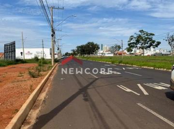 Terreno · 756m² · Lote em Avenida Segismundo Pereira - Novo Mundo - Uberlândia/MG