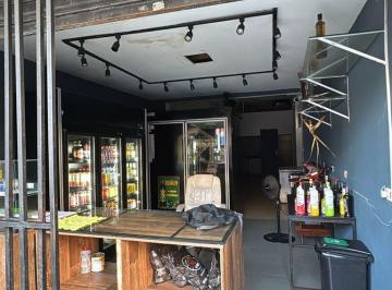 ragfhtc2owvmyzbkote0ymey_md · Ponto comercial no centro da Ocian!