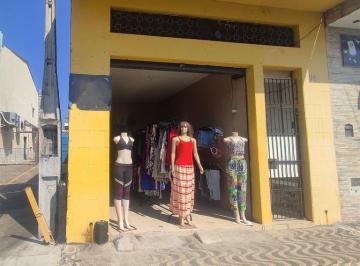 ab8c4w2owvmn2m2ymi4zdq1_md · Casa comercial no bairro Boqueirão em Praia Grande SP.