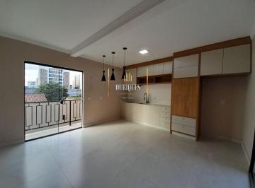 ln1ozj02owvmyty5n2mymznh_md · Casa plana averbada no Floresta com 3 quartos e 3 vagas.