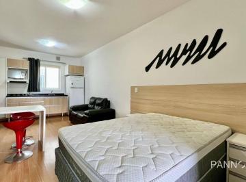 a8b6f32f4911a061a264a9164774bb04162c7ba5 · Studio com 1 dormitório para alugar, 33 m² por R$ 2.200,00/mês - Centro - Curitiba/PR