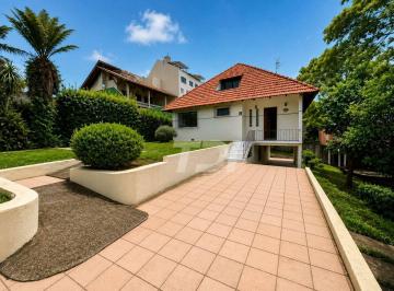 f3499593af7e2e0aa06f98713ef2d5b03789148e · Casa com 5 dormitórios à venda, 251 m² por R$ 920.000,00 - Barreirinha - Curitiba/PR