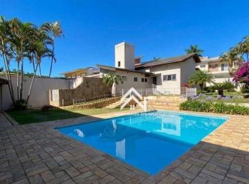 e31518b62a82db4998e2e4f7548767b38ba67be4 · Casa com 3 dormitórios para alugar, 371 m² por R$ 9.103,50/mês - Centro - Atibaia/SP
