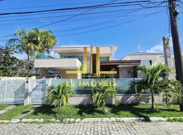 Casa · 242m² · 4 Quartos · 4 Vagas · CASA LUXUOSA - 4 SUÍTES - PORTEIRA FECHADA - LAURO DE FREITAS