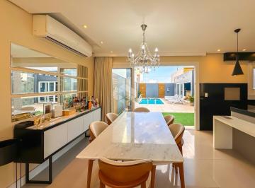 Casa · 212m² · 3 Quartos · 4 Vagas · Casa 03 dormitórios com suíte e closet  com 212m²  no bairro Mário Quintana