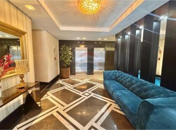 Apartamento · 52m² · 2 Quartos · 1 Vaga · Apartamento 52m²: Conforto e Vista em Capão!
