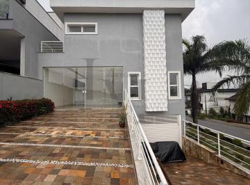 Casa · 300m² · 3 Quartos · 6 Vagas · Condomínio Aruã Brisas - Casa Alto Padrão Para Locação, Dentro do Condomínio Aruã Brisas