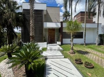 Casa · 310m² · 3 Quartos · 4 Vagas · Condomínio Aruã - Casa Alto Padrão à Venda, Dentro do Condomínio Aruã
