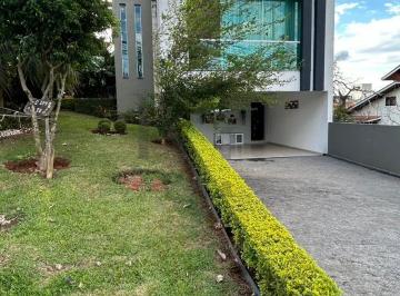 Casa · 210m² · 3 Quartos · 4 Vagas · Condomínio Aruã - Casa Alto Padrão à Venda, Dentro do Condomínio Aruã