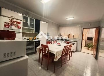 Casa · 171m² · 3 Quartos · 1 Vaga · Sobrado à Venda – 3 dormitórios- Oswaldo Cruz - SCS