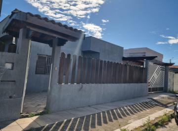 Casa de 3 quartos, Caraguatatuba · Casa no centro de Caraguatatuba