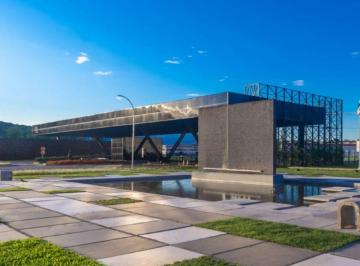 Comercial , Joinville · Galpão industrial e logístico