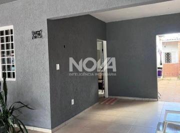 Casa de 3 quartos, Gama · Casa com 200 m² de 3 quartos à venda no Setor Central do Gama - DF