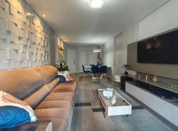 Apartamento en Venda de 3 quartos  · Apartamento 3 quartos, sendo uma suíte com 2 vagas livres