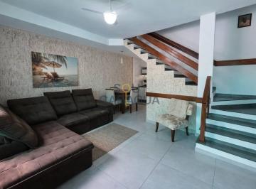 Casa · 86m² · 2 Quartos · 2 Vagas · Casa em condomínio a venda na Martim de Sá com 2 suítes a 500m da praia
