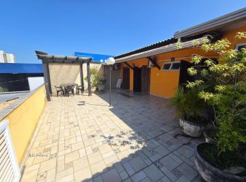 Casa · 180m² · 3 Quartos · Sobrado 180 m², 3 dorms, piscina e 4 vagas na Vila Tupi.