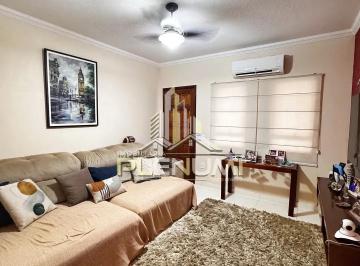 EF2C1625-7D75-4AC6-B674-11A61A8AF64A.jpg · Casa à venda com 3 dormitórios e com 352M², por 770.000,00, bairro Saúde em Rio Claro, SP