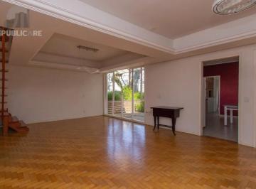 Apartamento · 131m² · 3 Quartos · Apartamento garden, 3 dormitórios, 2 suítes, e 131m² privativos no Menino Deus.