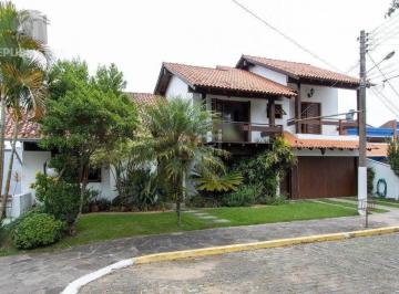 Casa · 185m² · 4 Quartos · 2 Vagas · Excelente casa de condomínio!