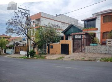 Casa · 70m² · 2 Quartos · 1 Vaga · Chalé e edícula em Terreno plano e bem localizado! Ótima oportunidade para inves