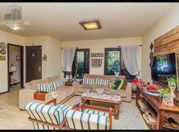 Casa · 280m² · 3 Quartos · 3 Vagas · Casa à venda - em Espírito Santo