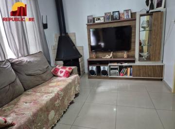 Casa · 102m² · 2 Quartos · 1 Vaga · Casa térrea com pátio aos fundos