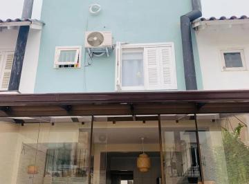 Casa · 139m² · 2 Quartos · 2 Vagas · Casa linda a venda no Guarujá/ espírito Santo