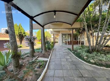 Apartamento · 65m² · 2 Quartos · 1 Vaga · Apartamento dois dormitórios ( uma suíte) garagem/depósito Bairro Menino Deus